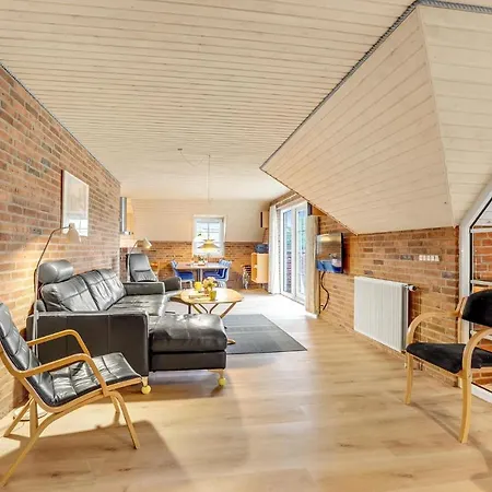 Pet Friendly In Ringkobing With Indoor Swimming Pool 別荘